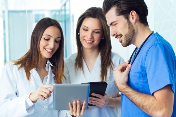 choose the best medical office software to streamline your office